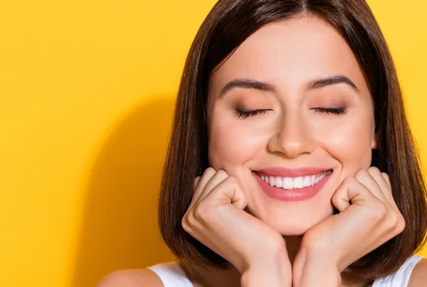 Confianza en tu mirada y bienestar diario en rutina de cuidado personal